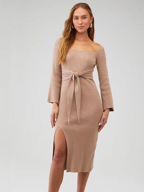 NWOT 4SI3NNA KAMARA DRESS